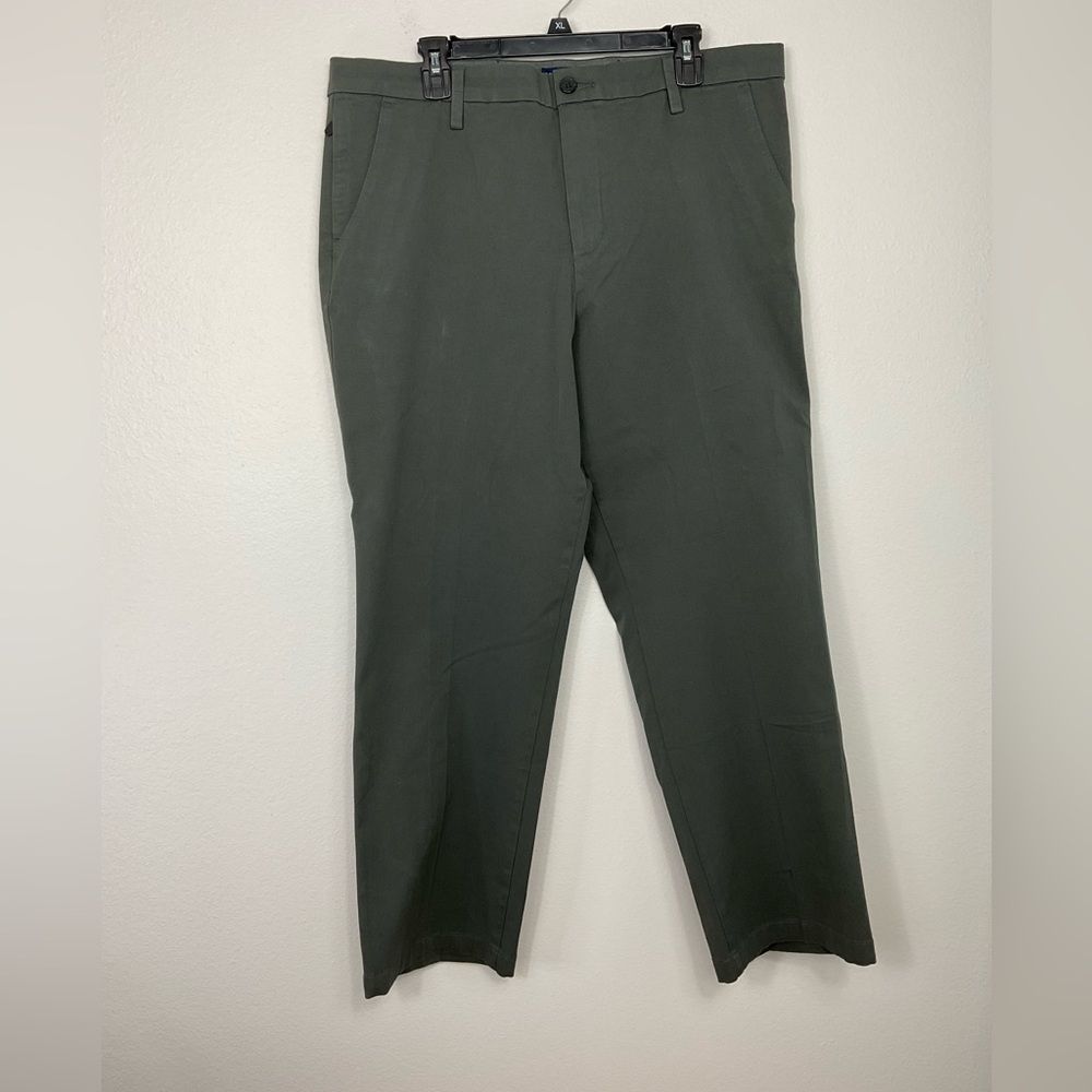 NWT & NWOT Bundle of‎ Dockers classic fit khaki work pants